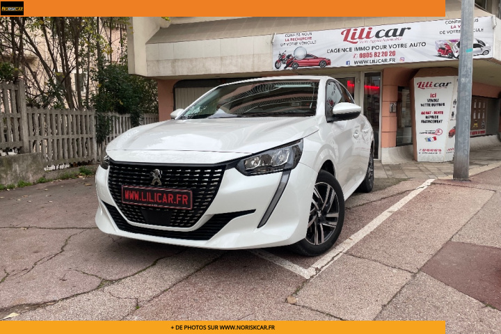 PEUGEOT 208