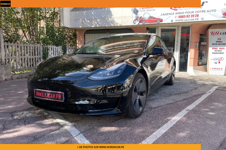 TESLA MODEL 3