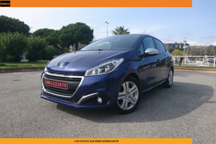 PEUGEOT 208