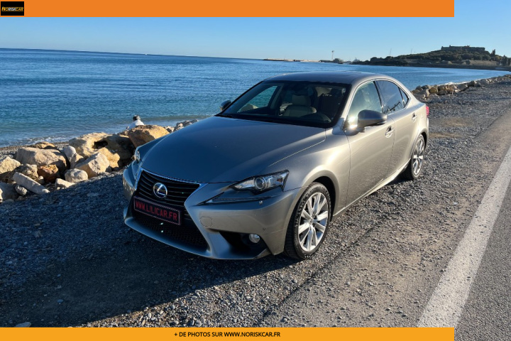LEXUS IS 300 H