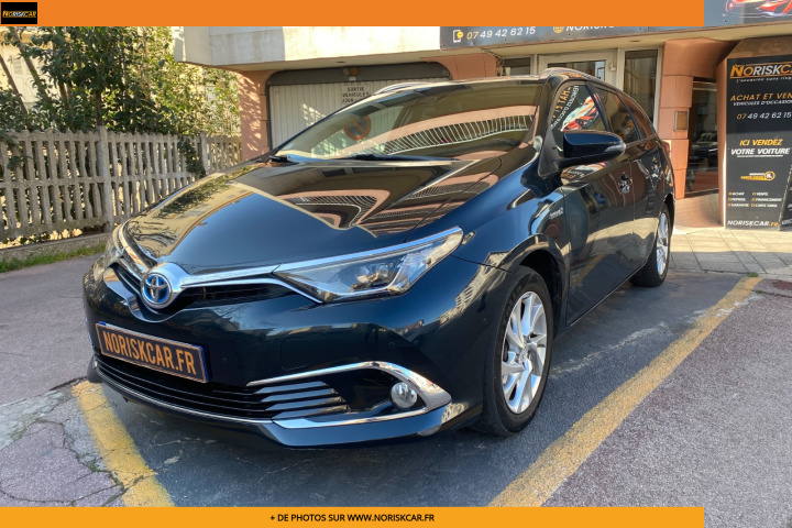 TOYOTA AURIS TOURING SPORTS